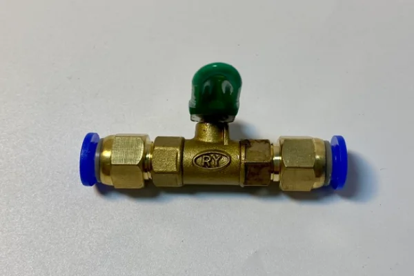 Van khoá ống 10mm